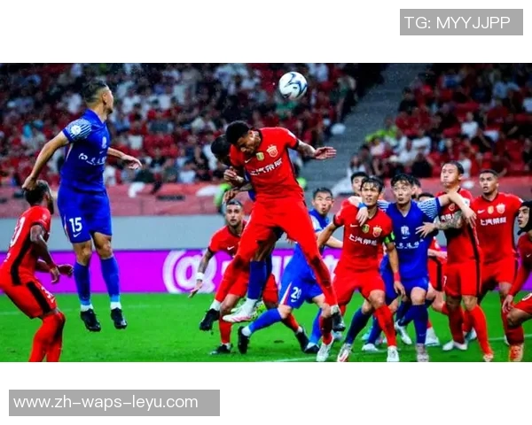 广州恒大与杭州绿城激战正酣谁能在中超赛场上笑到最后